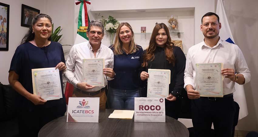ICATEBCS entrega primeros reconocimientos oficiales de competencias laborales