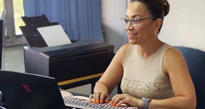 UABCS designa nueva Defensora de las Audiencias del Sistema de Radiodifusión Universitario