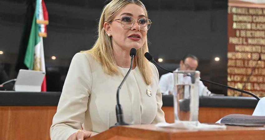 Urge regular y supervisar a los agentes inmobiliarios en BCS: Karina Olivas Parra