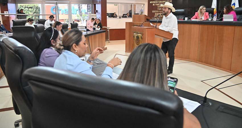 Decretan al Centro Regional de Educación Normal de Loreto como "Benemérito"