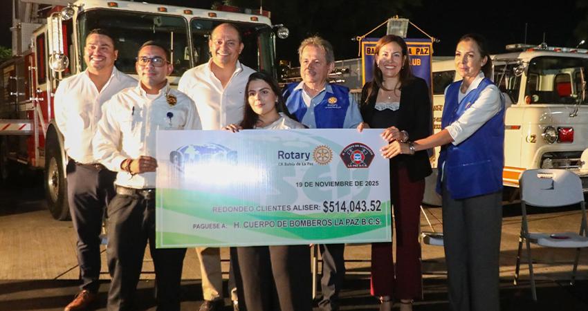 Recibe Bomberos de La Paz donativo de 514 mil pesos del programa redondeo en tiendas Aliser