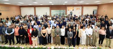UABCS entrega 279 títulos y grados académicos en ceremonia oficial