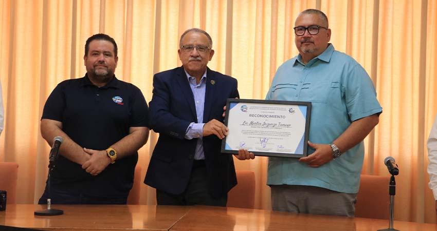 Pesquerías UABCS reconoce al FONMAR por su apoyo y participación durante su 39ª Semana Académica