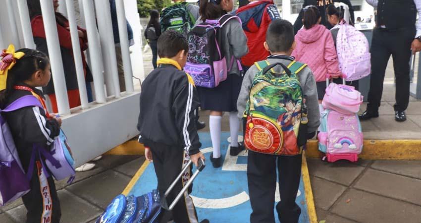 Regresan a clases 23.4 millones de alumnos de educación básica