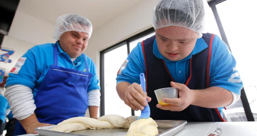 Llaman al sector empresarial a contratar a personas con discapacidad