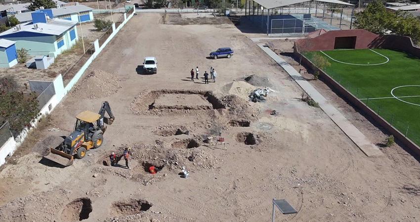 Al 80% la construcción del gimnasio de box y la cancha de fútbol en Villas de Guadalupe
