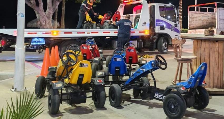 Fiscalización Aduanera retira Go Kart del malecón de La Paz