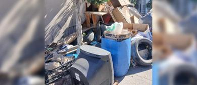 Supervisan inspectores de vía pública 73 predios obstruidos en La Paz