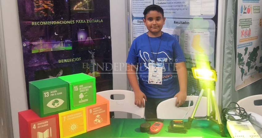 Sudcaliforniano que sueña con ser astrónomo competirá con proyecto de ciencia en Camboya