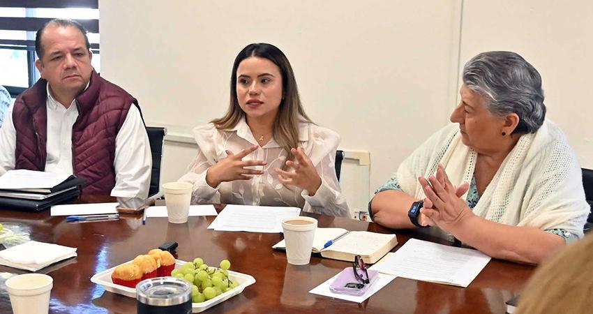 Vázquez Jacinto: Garantizada la entrega de becas a estudiantes Sudcalifornianos