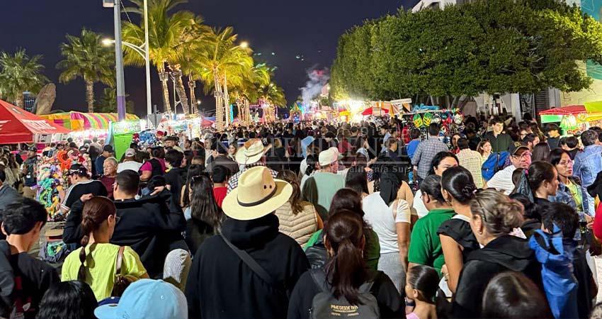 Analizarán posible ampliación del Carnaval de La Paz ante crecimiento de afluencia
