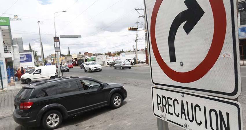Modifican Reglamento de Tránsito en La Paz para permitir vueltas con precaución