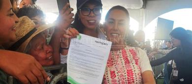 “Llevamos dos meses sin salario completo”; docentes de tebachilleratos comunitarios en BCS llevaron petición a Sheinbaum