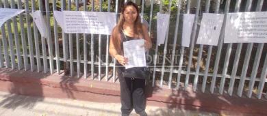 Familias de personas con autismo se manifiestan en Bienestar en La Paz