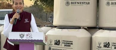 Niega alcaldesa de La Paz compra de tinacos a sobreprecio; Contraloría investiga el caso