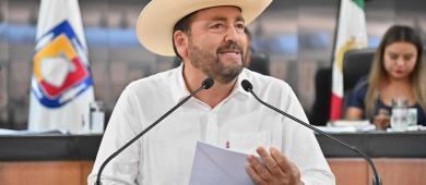 Plantea el diputado Venustiano Pérez elección directa de regidores en BCS