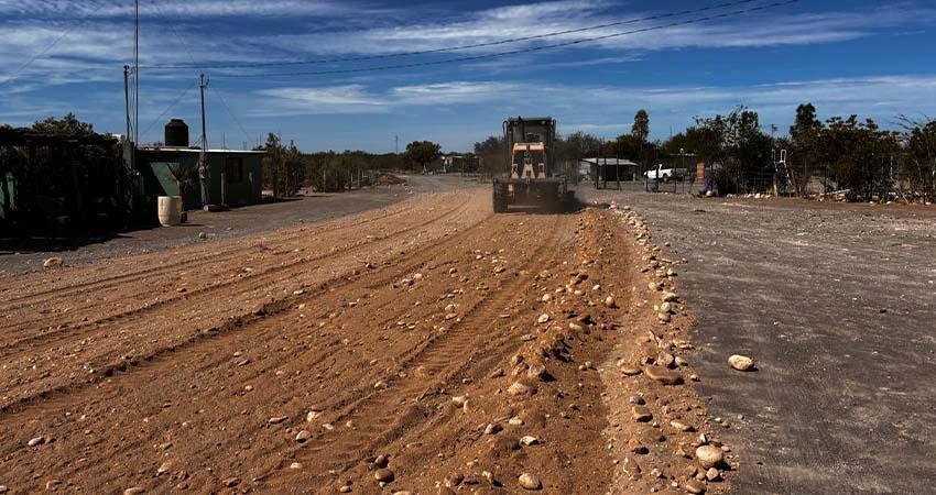 Servicios Públicos atiende más de 140 kilómetros de caminos rurales en La Paz