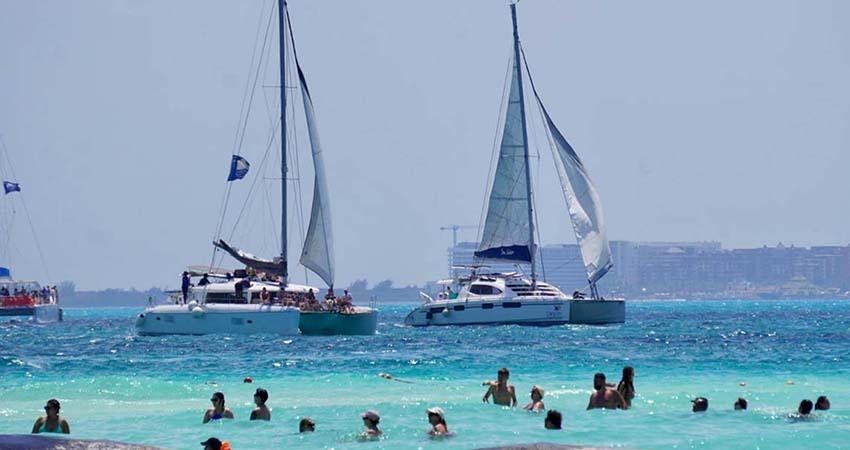 México estima un aumento anual del 2.6 % en el turismo en Semana Santa