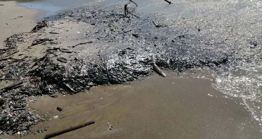 Derrame de hidrocarburo en el Golfo de México tiene tres fuentes, revela Secretaría de Marina