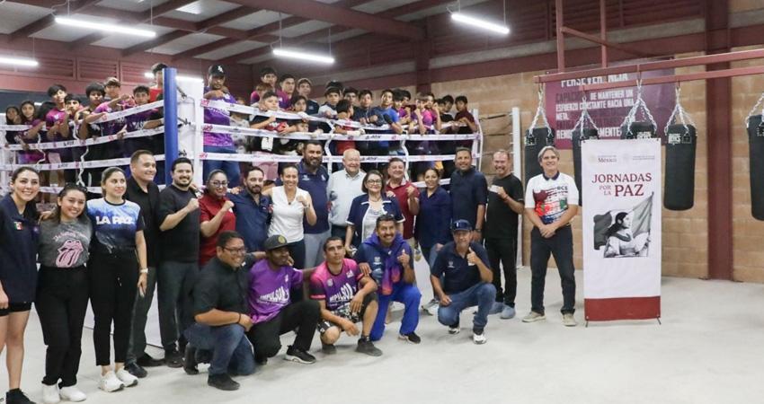 1,500 jóvenes al ring; inaugura Milena Quiroga un gimnasio de box en La Paz