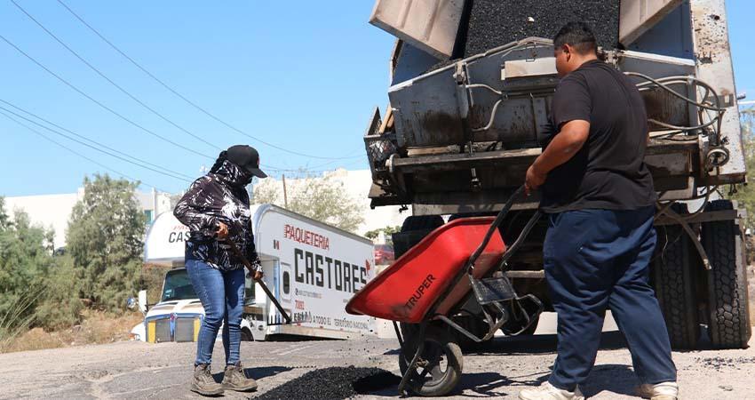 Atienden más de 160 luminarias y 140 baches en La Paz
