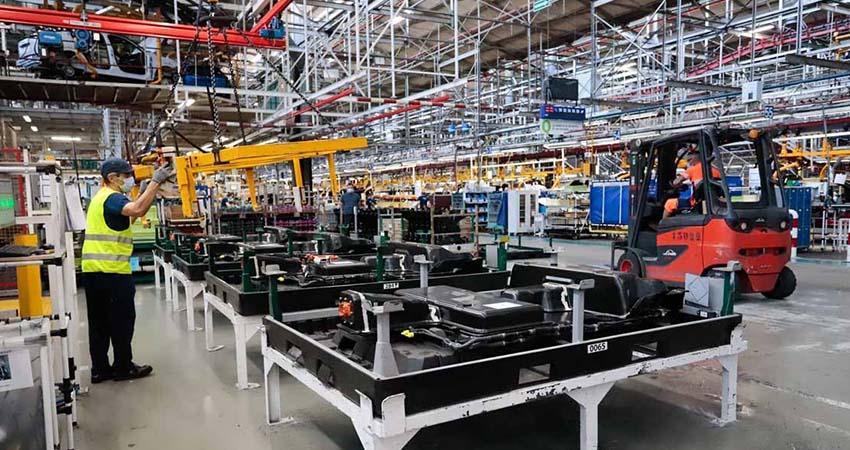 La producción industrial de México cayó un 1.3% interanual en febrero