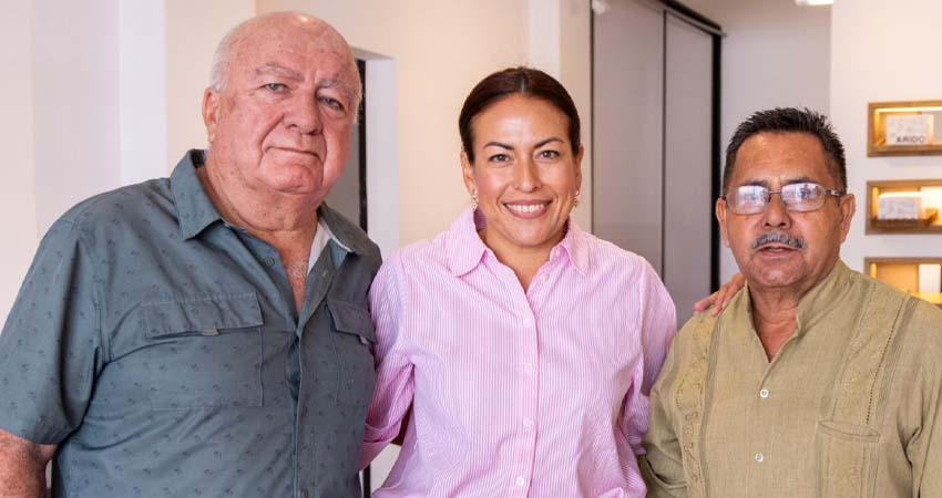 Presenta Milena Quiroga modelo de transparencia y digitalización ante empresarios de Los Cabos