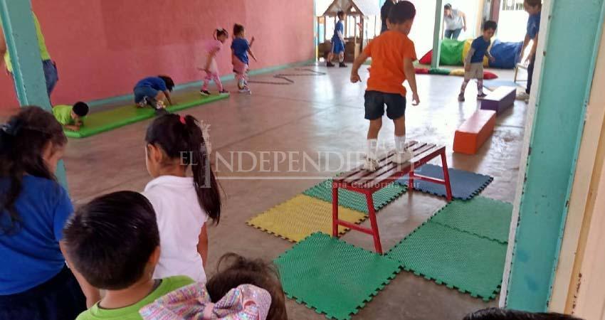 Sin maestra y con niños sin clases: estalla protesta en preescolar
