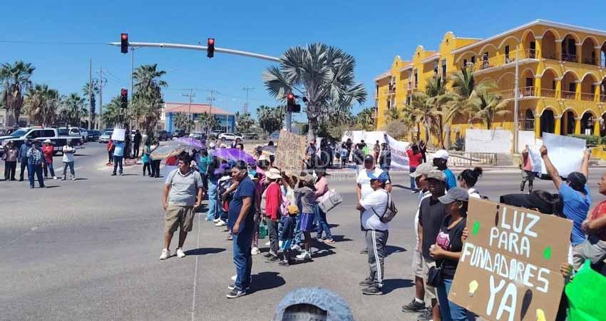 Prometen reunión y no los reciben: colonos de Fundadores exhiben falta de coordinación de autoridades