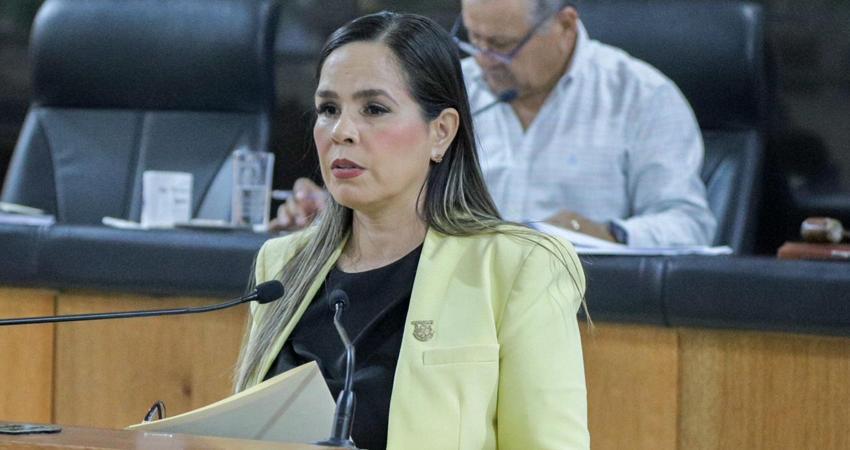 Gaby Montoya pide garantizar derecho humano al agua para las y los cabeños, incluyendo colonias irregulares