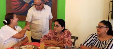 Reconoce UABCS a madres trabajadoras administrativas con convivencia conmemorativa