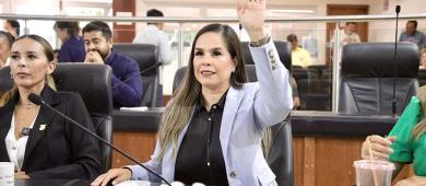 “Sí se paraliza Los Cabos, perdemos todos”; presenta Gaby Montoya exhorto para fortalecer diálogo y evitar bloqueos