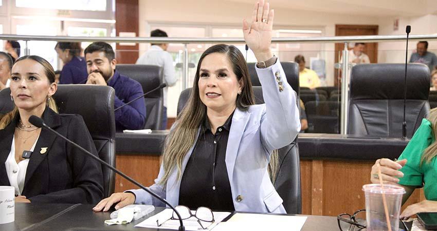 “Sí se paraliza Los Cabos, perdemos todos”; presenta Gaby Montoya exhorto para fortalecer diálogo y evitar bloqueos