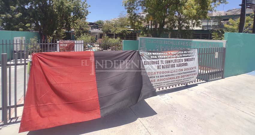 Estalla huelga en Cobach BCS; cierran todos los planteles del estado