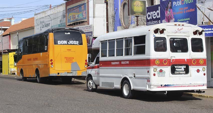 Busca diputado Omar Torres seguro de vida y apoyos asistenciales para trabajadores del transporte público en BCS