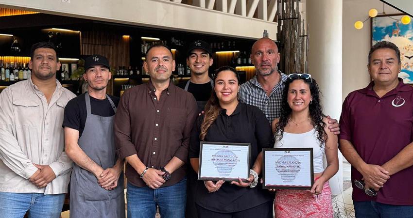 Fortalecen atención turística con entrega de distintivo Balandra a hoteles de La Paz