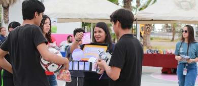 Impulsa Ayuntamiento de La Paz permanencia escolar con feria enfocada en prevención y bienestar juvenil