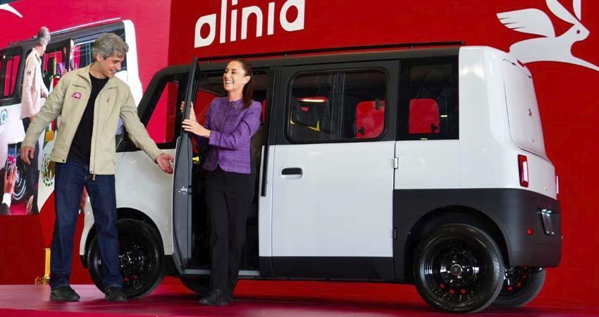 Sheinbaum presenta prototipo de Olinia, el primer vehículo eléctrico mexicano