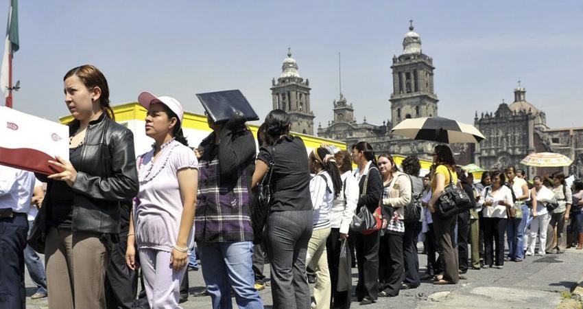 Empleo en México se desacelera con la pérdida de casi 30 mil puestos formales en mayo