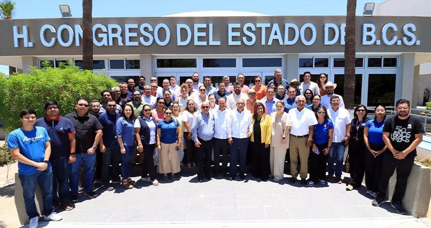 Reconoce Congreso del Estado aportaciones y crecimiento de la UABCS durante pronunciamiento en tribuna
