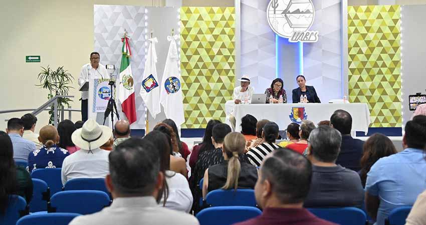 Se lleva a cabo conferencia sobre hipermasculinidades y su relación con los feminicidios y transfeminicidios