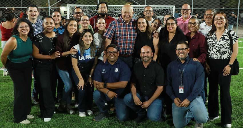 Inauguran campo de fútbol del “Mundial Social” en El Centenario