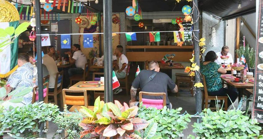 El 65% de restaurantes no tuvo alza en ventas por inicio del Mundial y Día del Padre