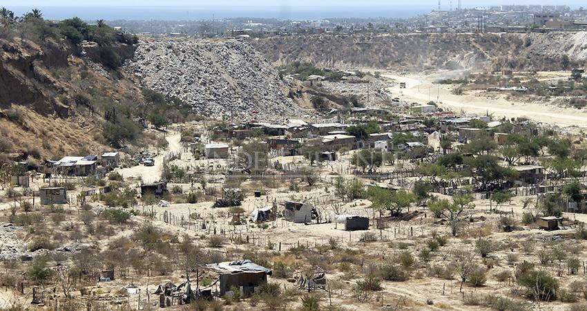Fracasa reubicación a viviendas del Bienestar en Los Cabos; gobernador desconoce por qué familias rechazan mudarse