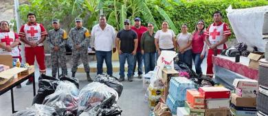 UABCS entrega apoyos a familias afectadas por incendios en Los Comondú