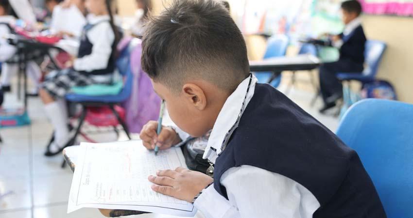 Iglesia señala que regular la IA exige una “alianza educativa renovada”