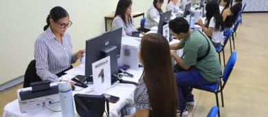UABCS recibe a estudiantes de nuevo ingreso con proceso de inscripción y Feria Universitaria de Servicios