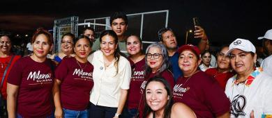 "Mas territorio, más cercanía y más bienestar", plantea MIlena Quiroga ante familias de Valle Dorado.