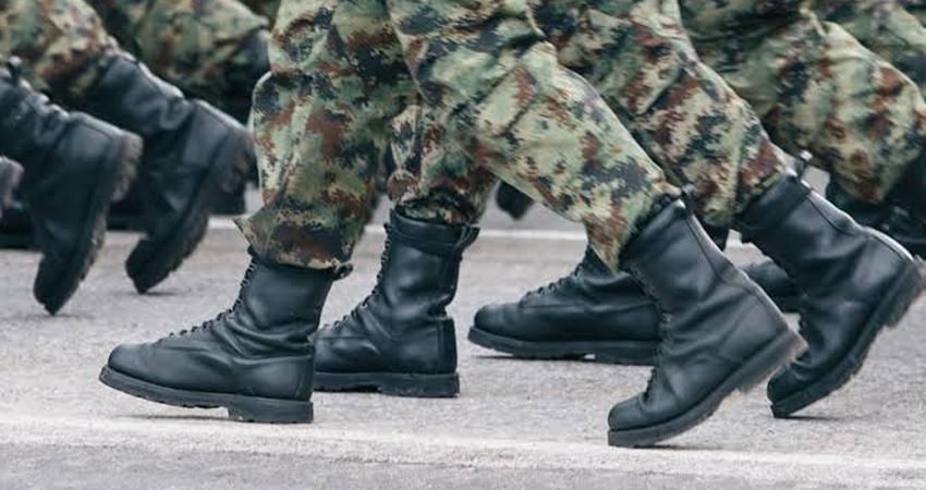 SEP ofrece regularización a escuelas para dejar el esquema militarizado