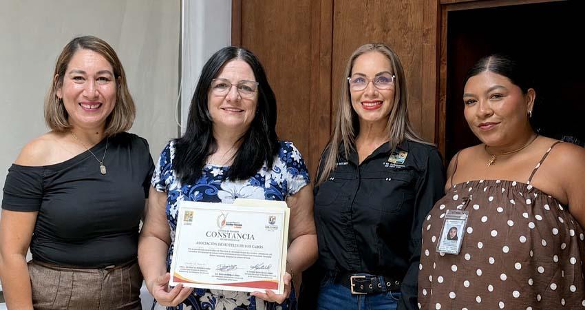 Capacitan a más de 1, 200 trabajadores del sector hotelero en derechos humanos y respeto laboral en Los Cabos